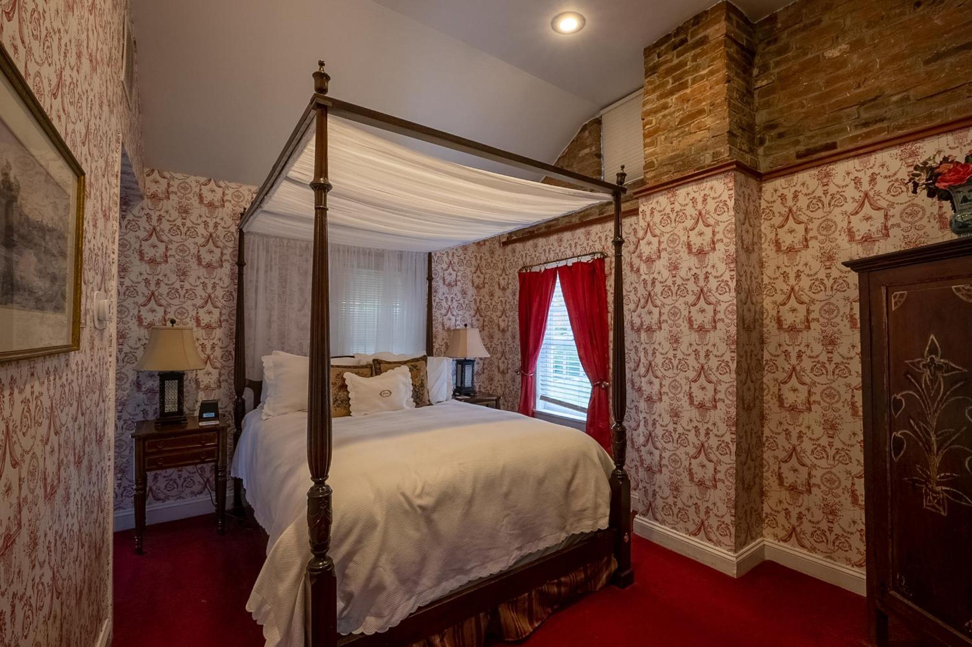 Отель Antrim 1844 Taneytown Экстерьер фото
